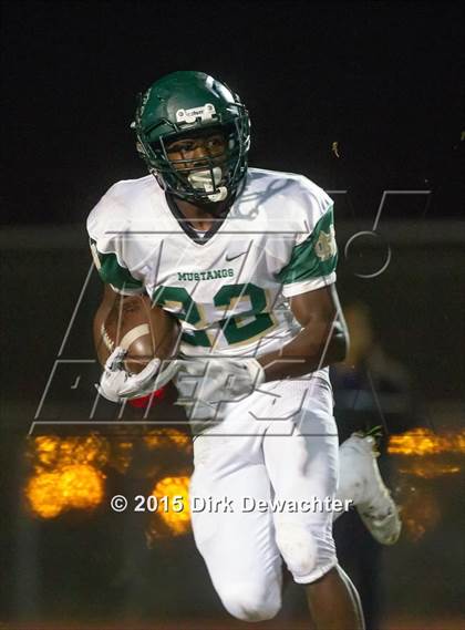 Thumbnail 2 in Palos Verdes vs. Mira Costa photogallery.