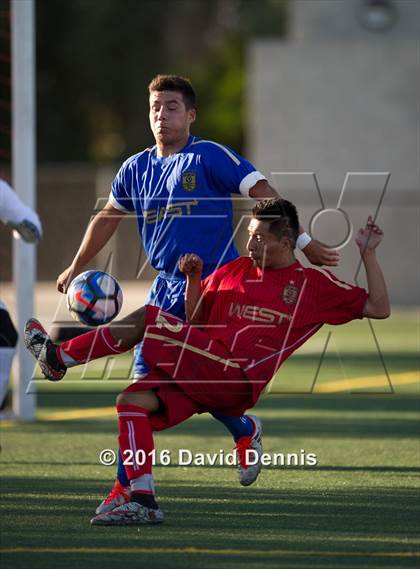 Thumbnail 1 in East vs West (Central Section All-Star) photogallery.
