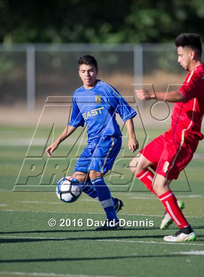 Thumbnail 2 in East vs West (Central Section All-Star) photogallery.