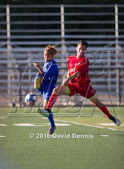 Thumbnail 2 in East vs West (Central Section All-Star) photogallery.
