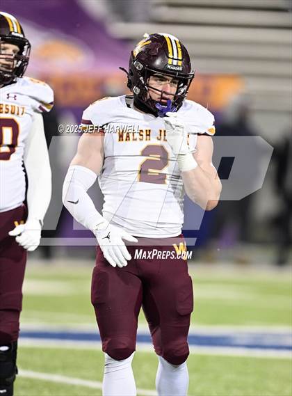 Thumbnail 3 in Avon vs. Walsh Jesuit (OHSAA Division 2 Semifinal) photogallery.