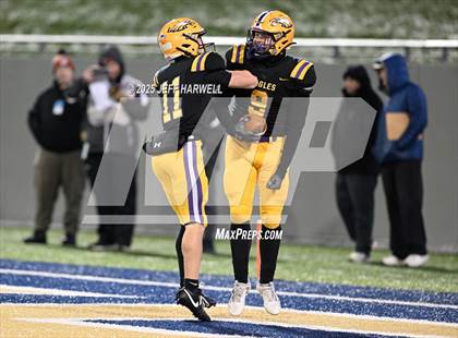 Thumbnail 1 in Avon vs. Walsh Jesuit (OHSAA Division 2 Semifinal) photogallery.