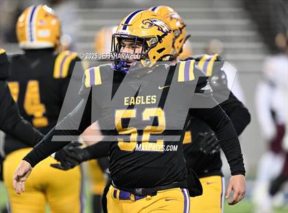 Thumbnail 2 in Avon vs. Walsh Jesuit (OHSAA Division 2 Semifinal) photogallery.