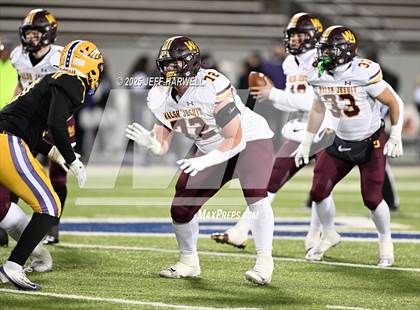 Thumbnail 3 in Avon vs. Walsh Jesuit (OHSAA Division 2 Semifinal) photogallery.