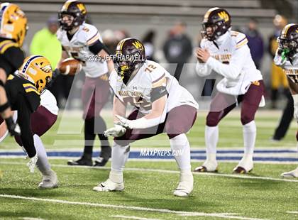 Thumbnail 3 in Avon vs. Walsh Jesuit (OHSAA Division 2 Semifinal) photogallery.