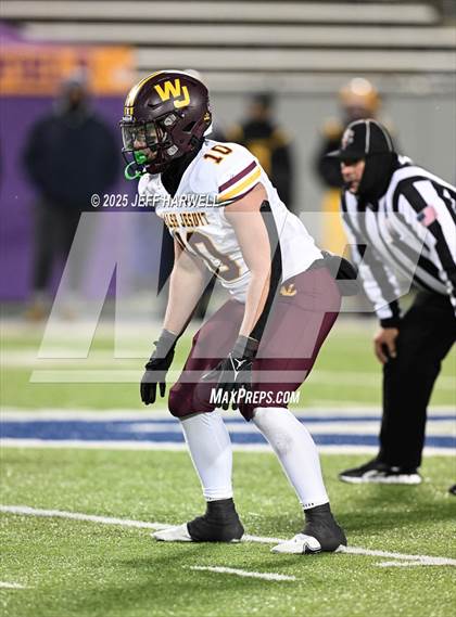 Thumbnail 1 in Avon vs. Walsh Jesuit (OHSAA Division 2 Semifinal) photogallery.