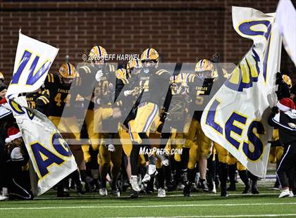 Thumbnail 1 in Avon vs. Walsh Jesuit (OHSAA Division 2 Semifinal) photogallery.