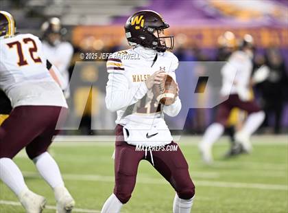 Thumbnail 2 in Avon vs. Walsh Jesuit (OHSAA Division 2 Semifinal) photogallery.