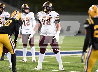 Thumbnail 2 in Avon vs. Walsh Jesuit (OHSAA Division 2 Semifinal) photogallery.