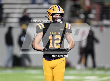 Thumbnail 1 in Avon vs. Walsh Jesuit (OHSAA Division 2 Semifinal) photogallery.