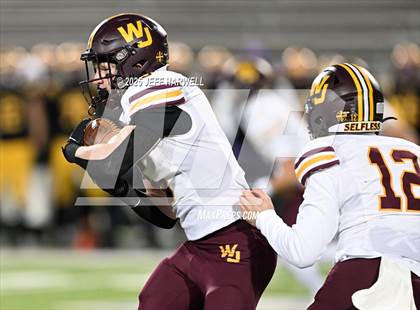 Thumbnail 2 in Avon vs. Walsh Jesuit (OHSAA Division 2 Semifinal) photogallery.