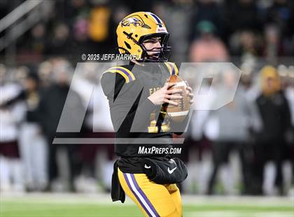 Thumbnail 3 in Avon vs. Walsh Jesuit (OHSAA Division 2 Semifinal) photogallery.