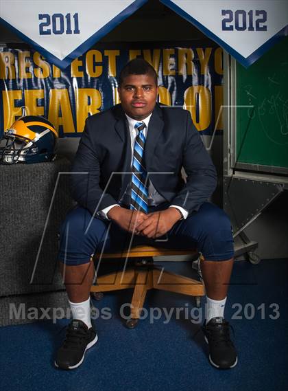 Thumbnail 3 in Bellevue (Preseason Top 25 Photo Shoot) photogallery.