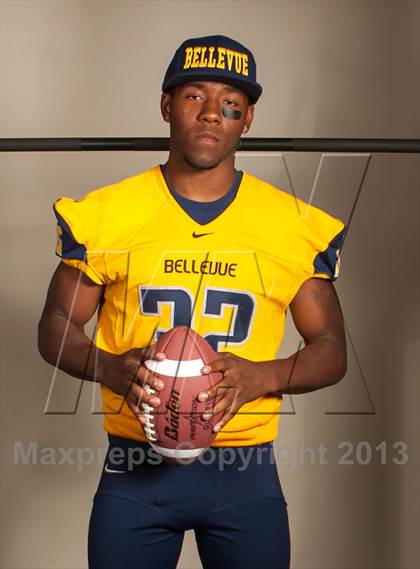 Thumbnail 3 in Bellevue (Preseason Top 25 Photo Shoot) photogallery.
