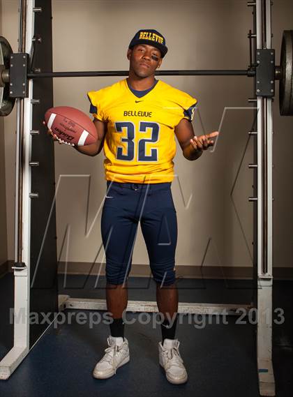 Thumbnail 1 in Bellevue (Preseason Top 25 Photo Shoot) photogallery.