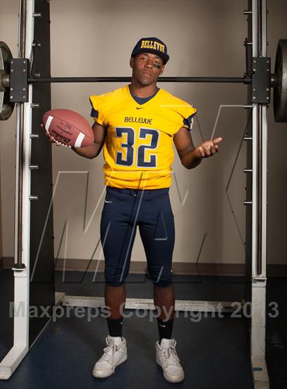 Thumbnail 2 in Bellevue (Preseason Top 25 Photo Shoot) photogallery.