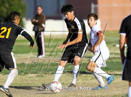Thumbnail 2 in Harvard-Westlake vs. San Fernando (Hart Tournament) photogallery.