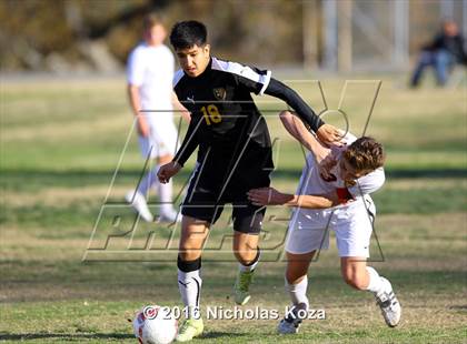 Thumbnail 3 in Harvard-Westlake vs. San Fernando (Hart Tournament) photogallery.