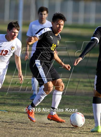 Thumbnail 1 in Harvard-Westlake vs. San Fernando (Hart Tournament) photogallery.