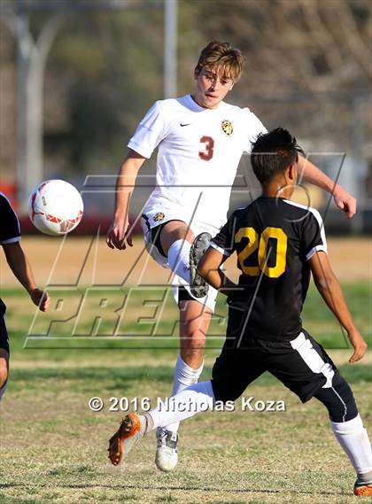 Thumbnail 2 in Harvard-Westlake vs. San Fernando (Hart Tournament) photogallery.