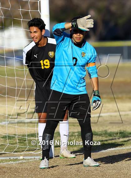 Thumbnail 3 in Harvard-Westlake vs. San Fernando (Hart Tournament) photogallery.