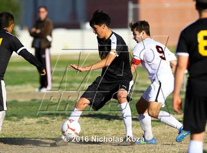 Thumbnail 3 in Harvard-Westlake vs. San Fernando (Hart Tournament) photogallery.