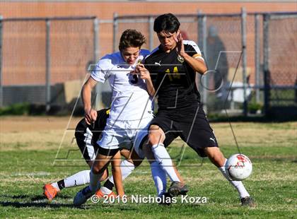 Thumbnail 2 in Harvard-Westlake vs. San Fernando (Hart Tournament) photogallery.