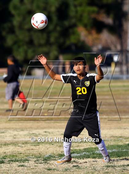 Thumbnail 3 in Harvard-Westlake vs. San Fernando (Hart Tournament) photogallery.