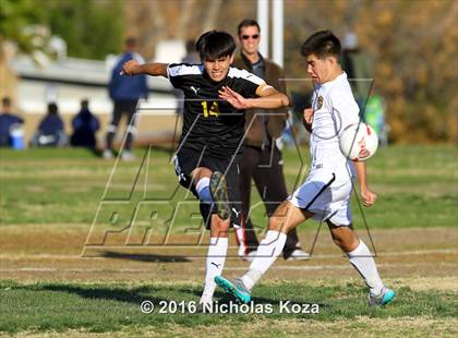 Thumbnail 3 in Harvard-Westlake vs. San Fernando (Hart Tournament) photogallery.