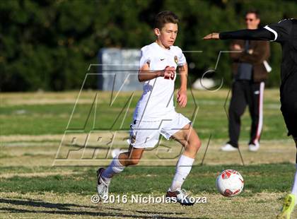 Thumbnail 3 in Harvard-Westlake vs. San Fernando (Hart Tournament) photogallery.