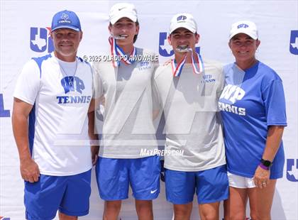 Thumbnail 2 in UIL 4A Boys Tennis Finals (Awards) photogallery.