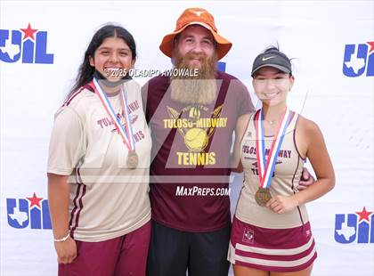 Thumbnail 2 in UIL 4A Boys Tennis Finals (Awards) photogallery.