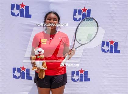Thumbnail 1 in UIL 4A Boys Tennis Finals (Awards) photogallery.