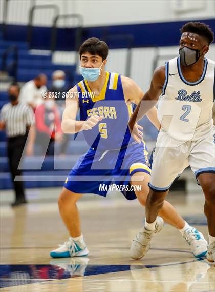 Thumbnail 3 in Serra @  Bellarmine College Prep photogallery.