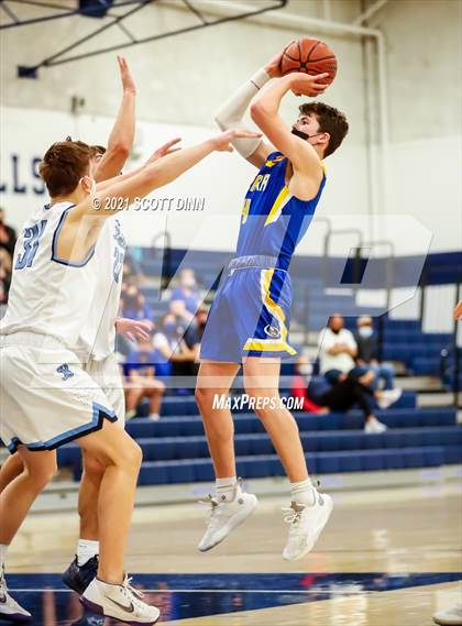 Thumbnail 3 in Serra @  Bellarmine College Prep photogallery.
