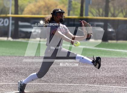 Thumbnail 1 in Horn vs Cedar Hill photogallery.