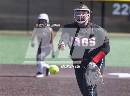 Thumbnail 1 in Horn vs Cedar Hill photogallery.