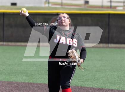 Thumbnail 2 in Horn vs Cedar Hill photogallery.