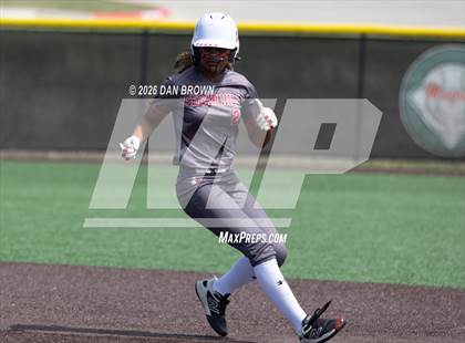 Thumbnail 1 in Horn vs Cedar Hill photogallery.