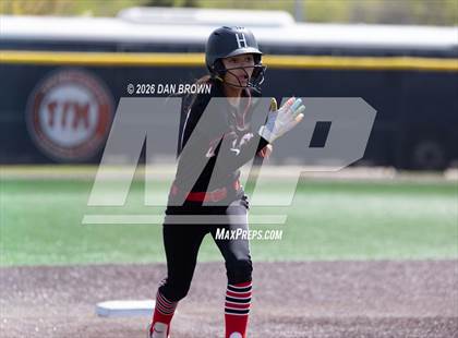 Thumbnail 2 in Horn vs Cedar Hill photogallery.