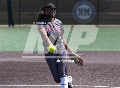 Thumbnail 3 in Horn vs Cedar Hill photogallery.