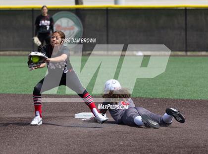 Thumbnail 1 in Horn vs Cedar Hill photogallery.