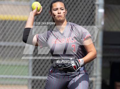 Thumbnail 3 in Horn vs Cedar Hill photogallery.