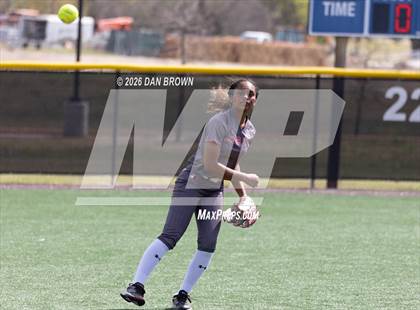 Thumbnail 3 in Horn vs Cedar Hill photogallery.