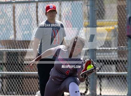 Thumbnail 2 in Horn vs Cedar Hill photogallery.