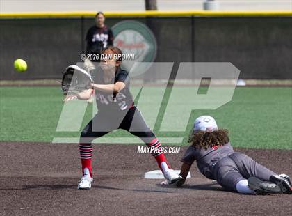 Thumbnail 3 in Horn vs Cedar Hill photogallery.