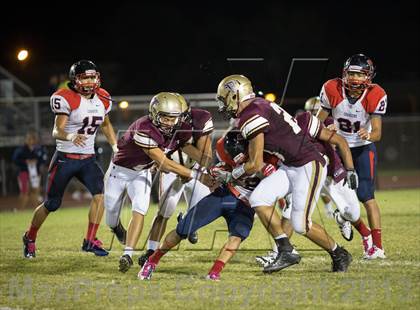Thumbnail 2 in Veterans Memorial vs Los Fresnos photogallery.