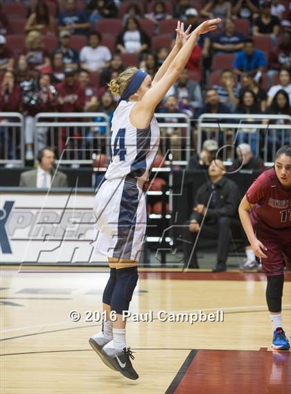 Thumbnail 2 in Sierra Linda vs Cactus Shadows (AIA D2 Semifinal) photogallery.