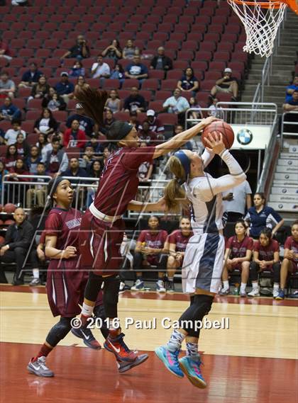 Thumbnail 2 in Sierra Linda vs Cactus Shadows (AIA D2 Semifinal) photogallery.