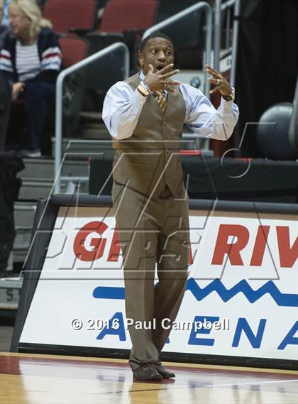 Thumbnail 1 in Sierra Linda vs Cactus Shadows (AIA D2 Semifinal) photogallery.